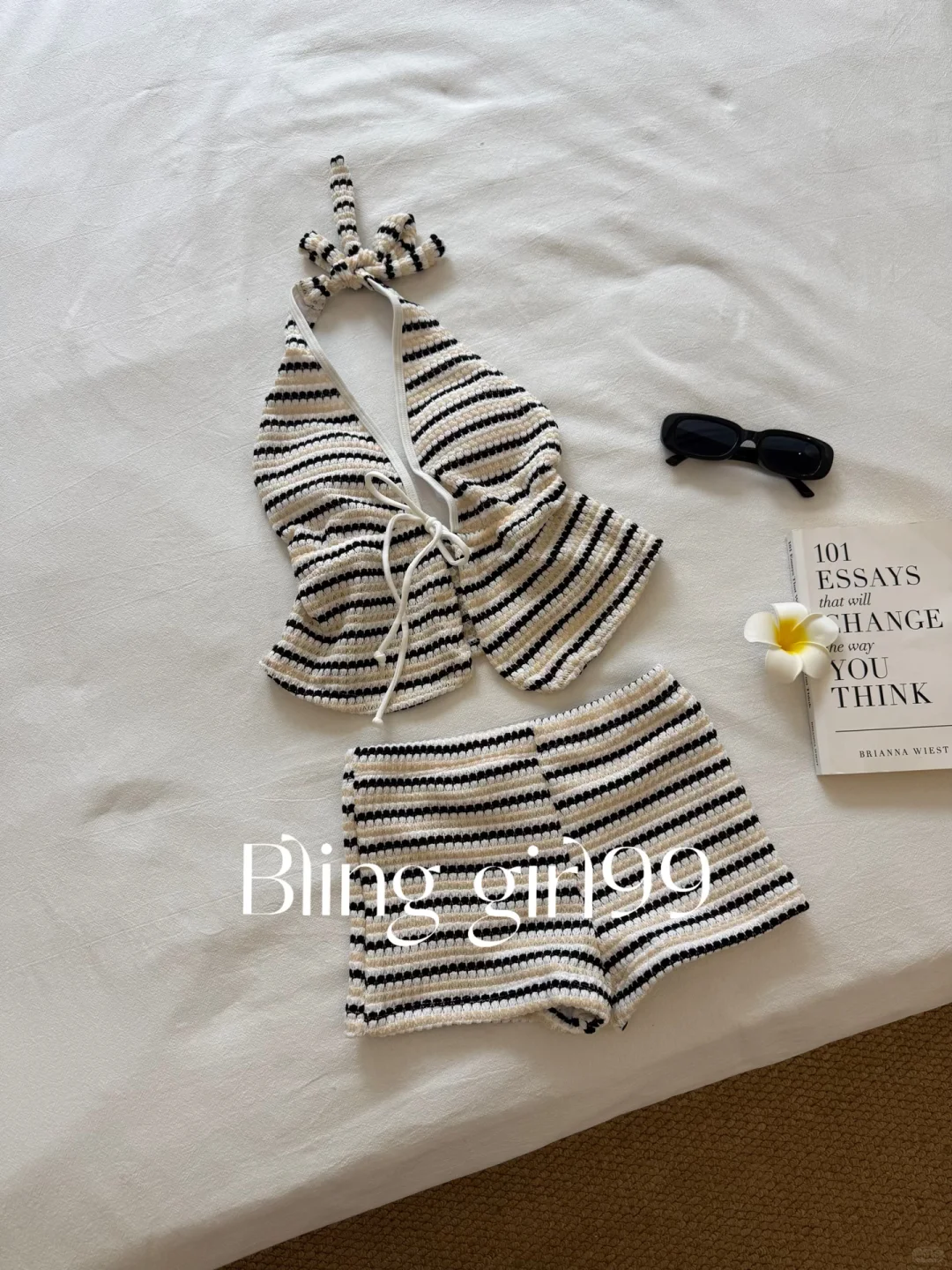 来啦！你们爱看的piu亮小姐姐上身！➡️滑