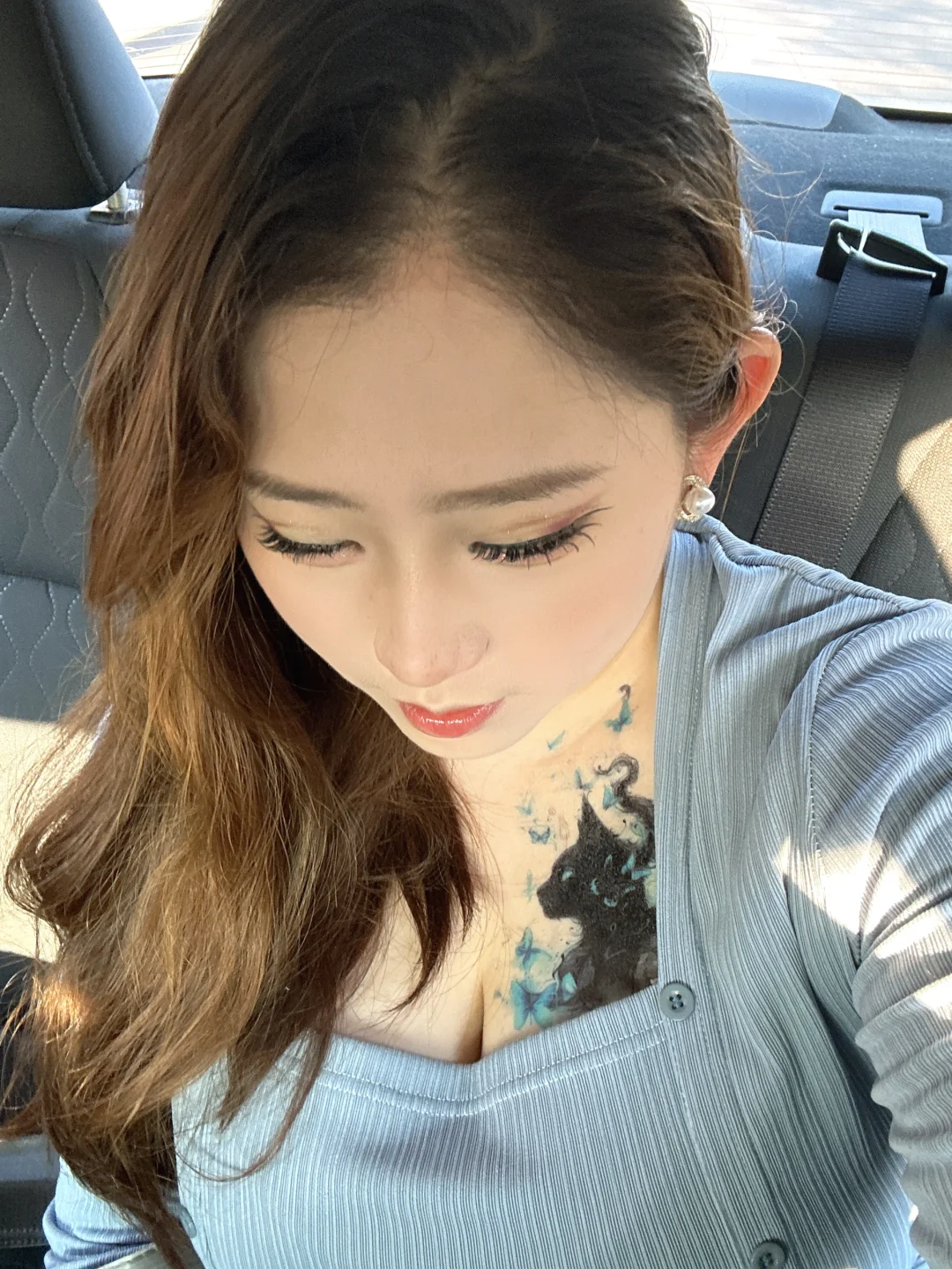 好浓厚的人妻感