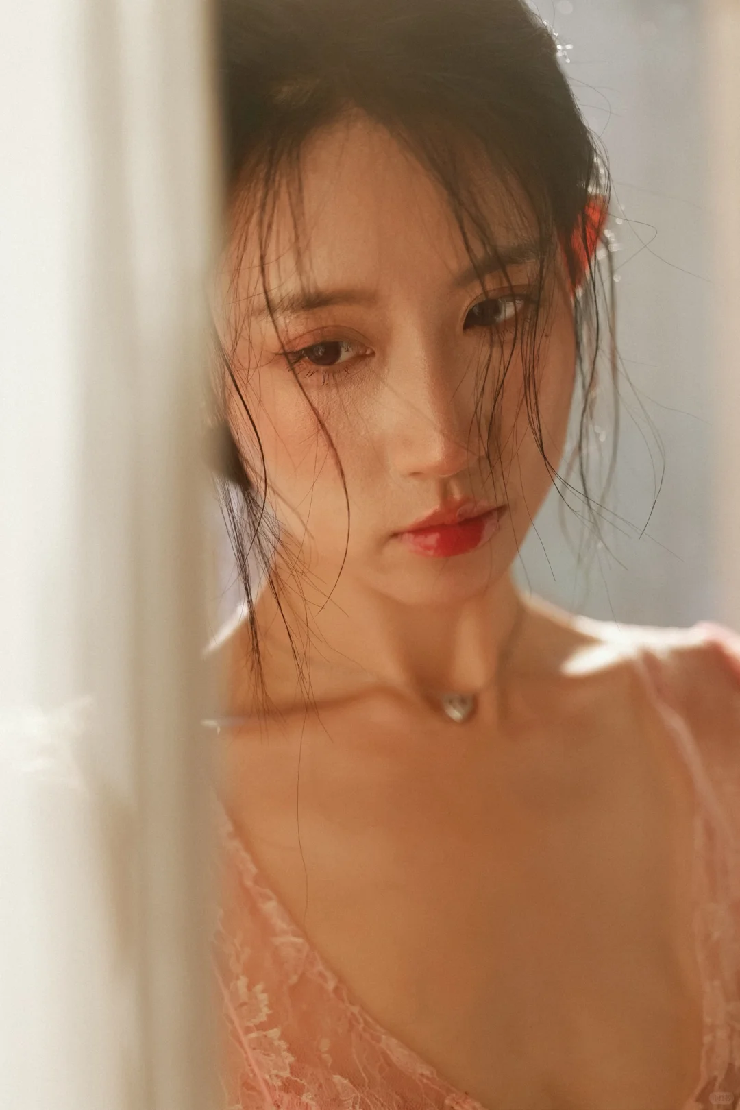 要我明媚还要我妩媚