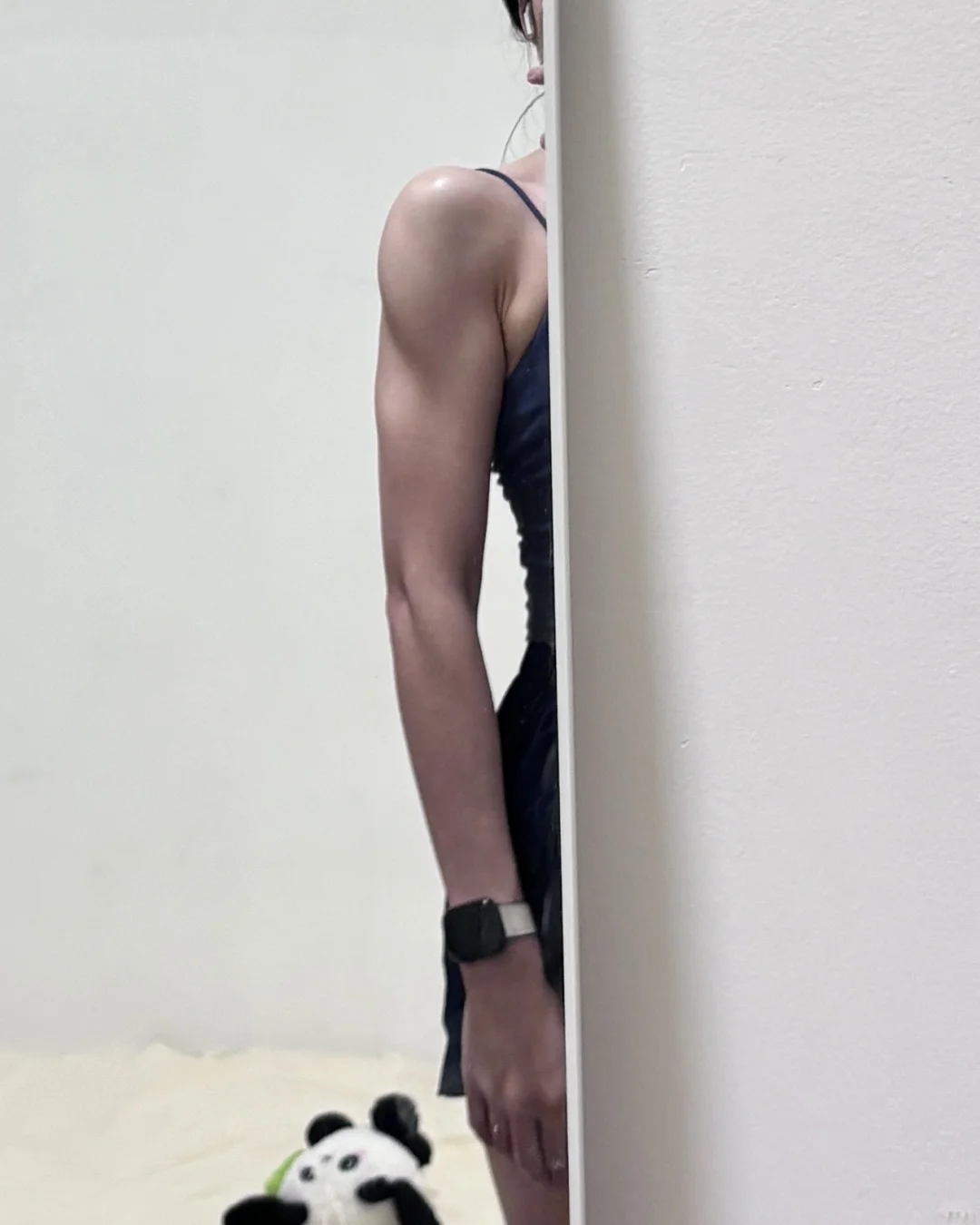 空腹抗炎+健身1年，超绝线条感是我应得的