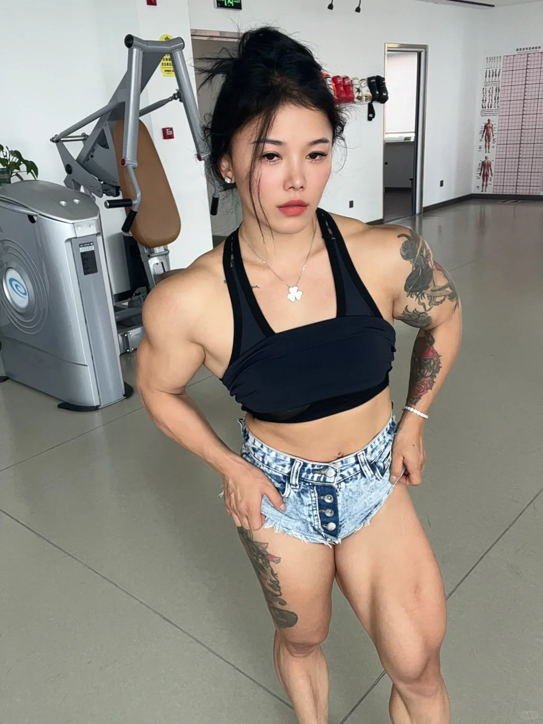 比起白又瘦我更喜欢肌肉美