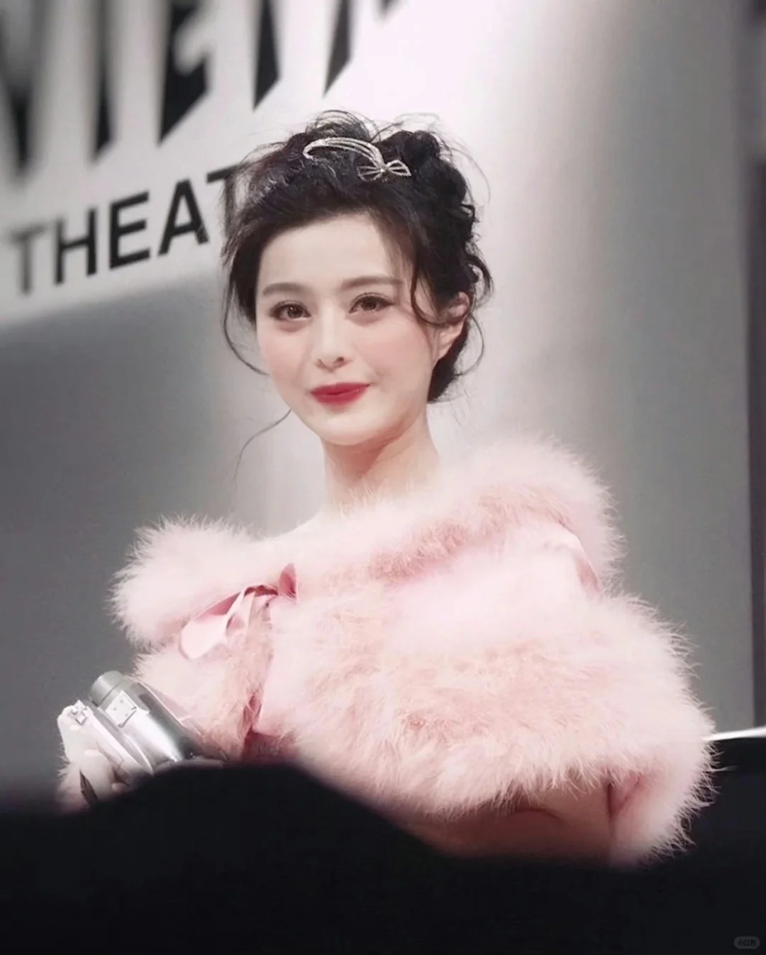 娇憨，明艳，范冰冰少见的白兔美女时期。