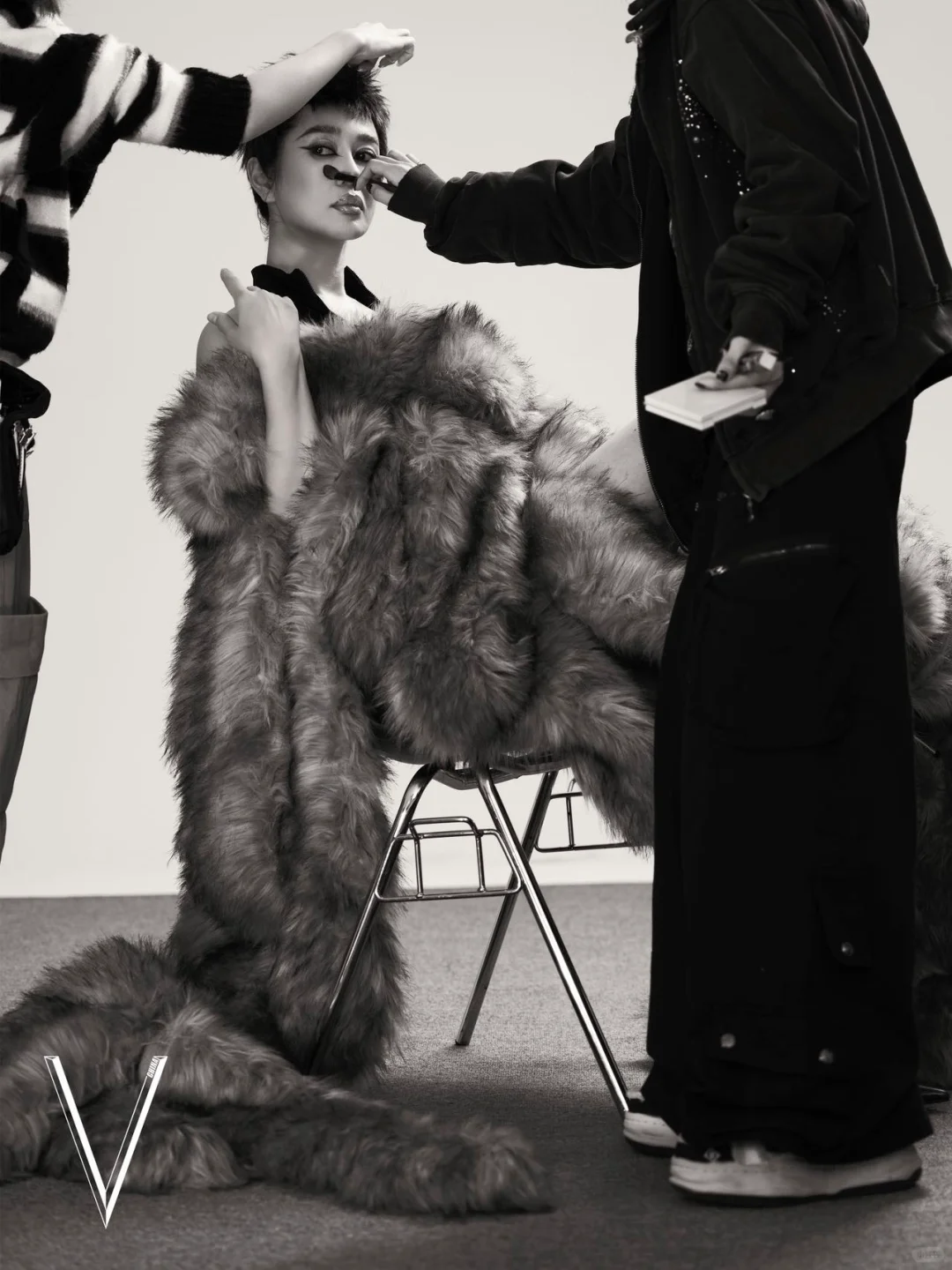 余男的新杂志绝了