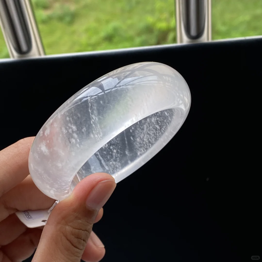 水沫玉米汤暴风雪宽版手镯：腕间凝住的温柔