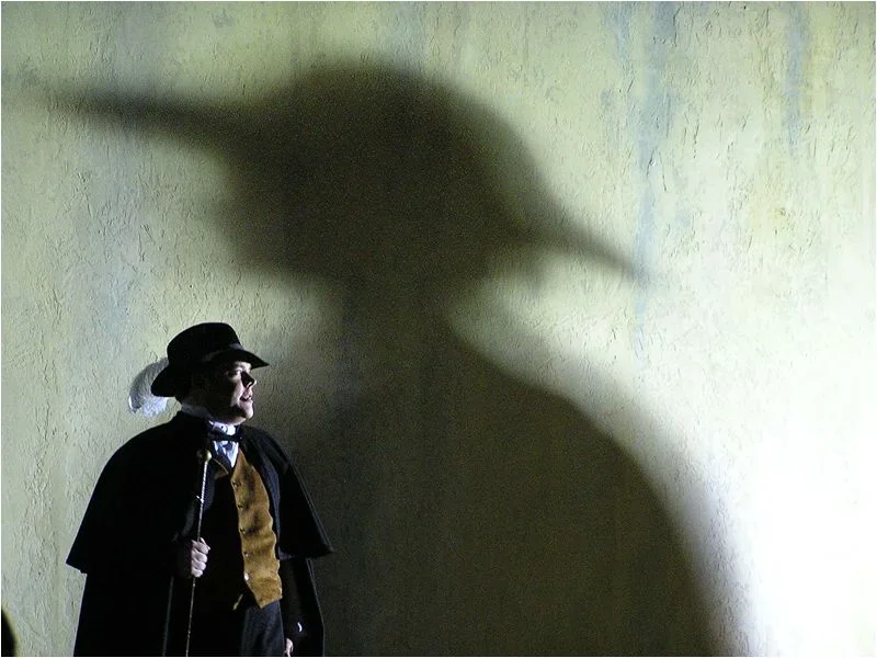 舞台多功能布景｜具象与意象的场景切换