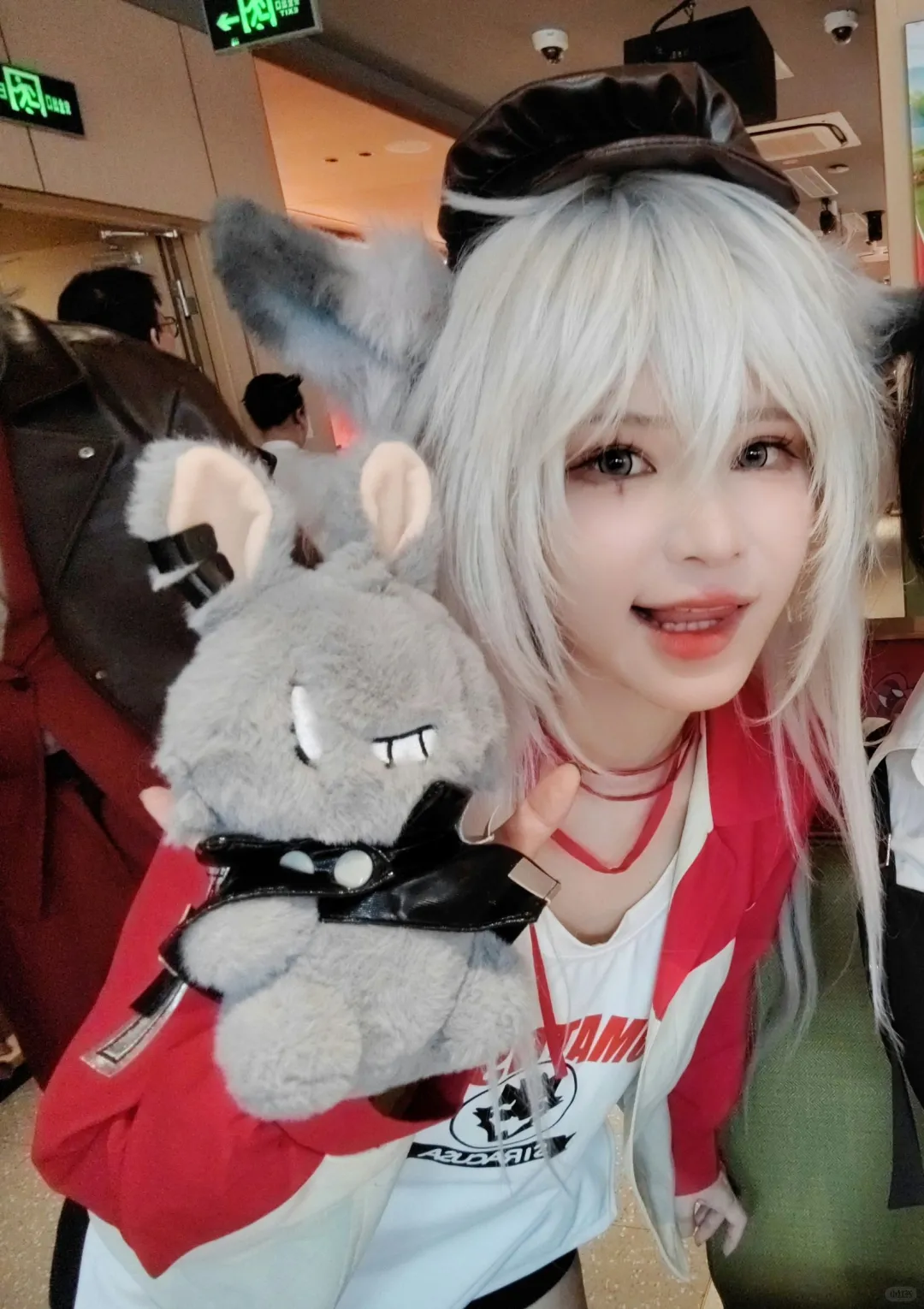 我们明日方舟不止有香艳的制作人