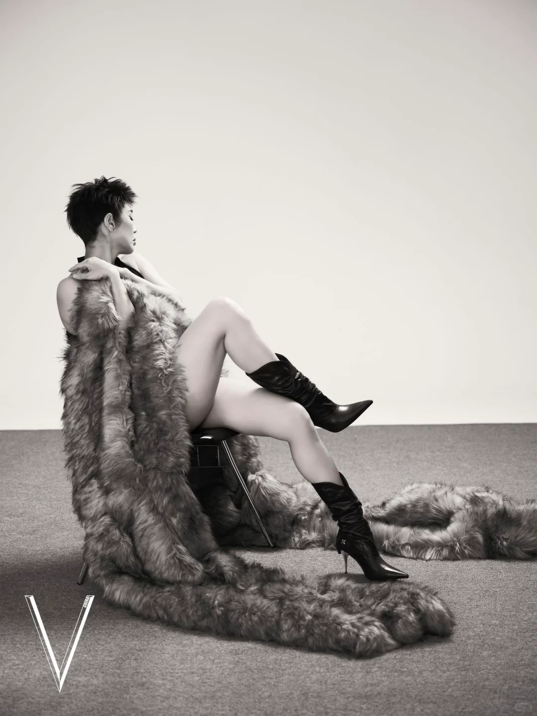 余男的新杂志绝了