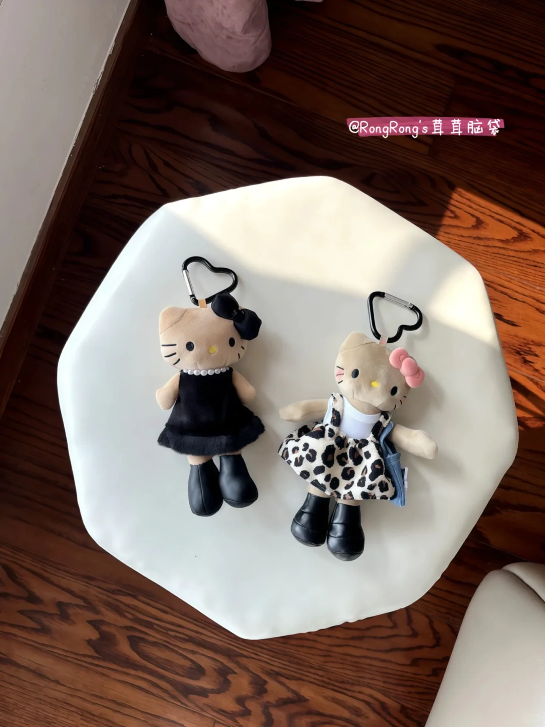 百变长腿hello kitty女孩子可以是任何样子