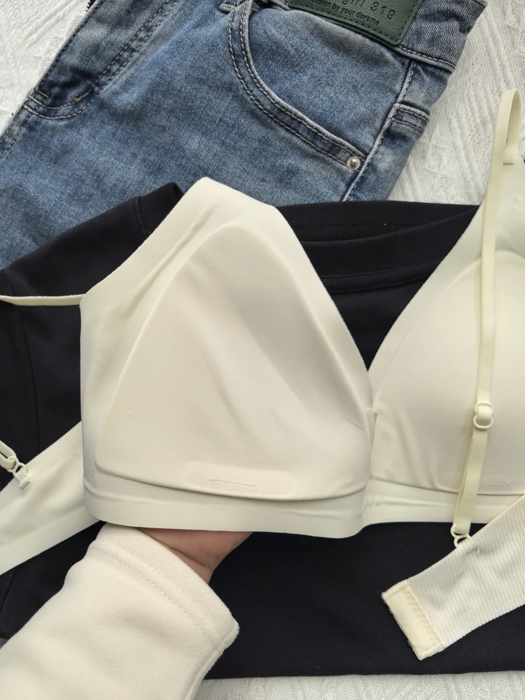 小胸拍照没曲线？这件内衣让氛围感疯涨！