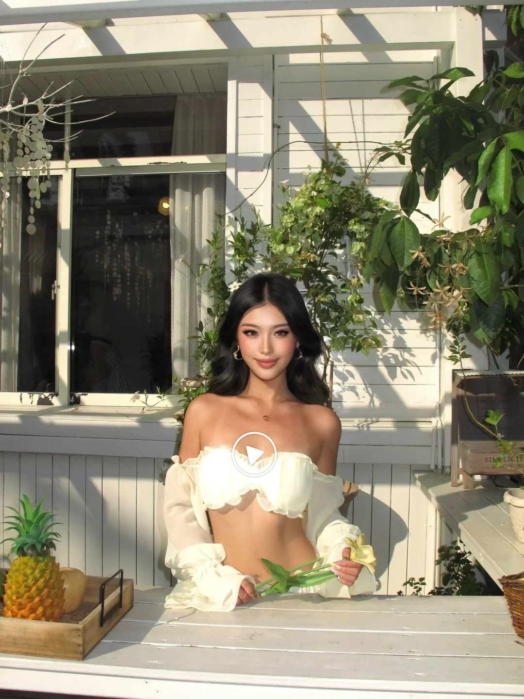 𝜗𝜚·˖⁺₊ ⸝⸝⸝⸝ Under the sunlight🍋