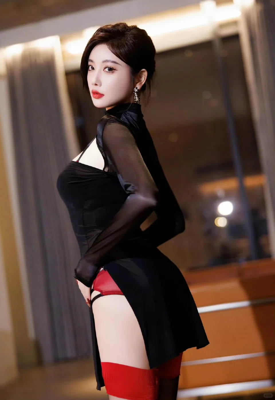 杨晨晨黑色旗袍写真