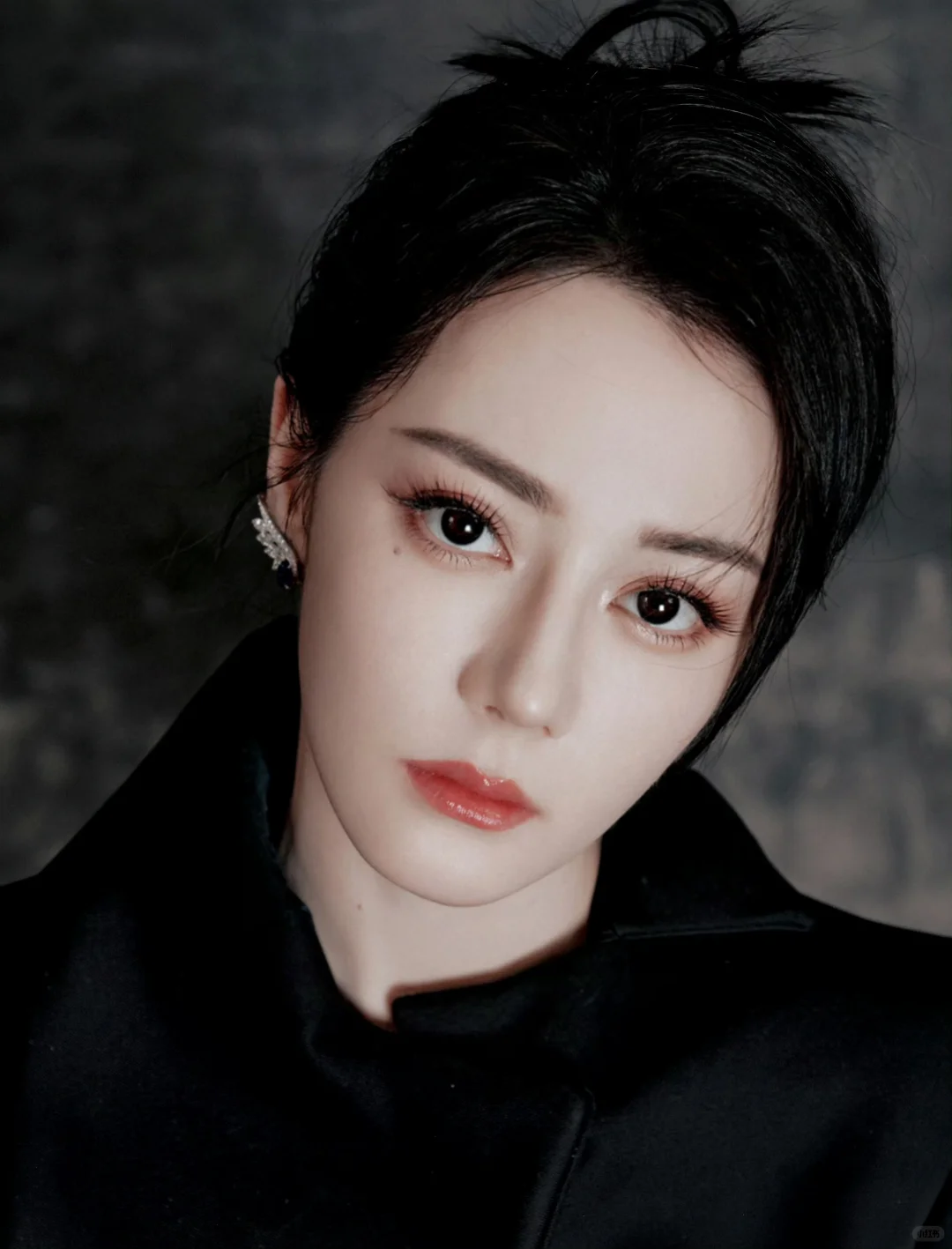 迪丽热巴红星美凯龙品牌活动写真美图！