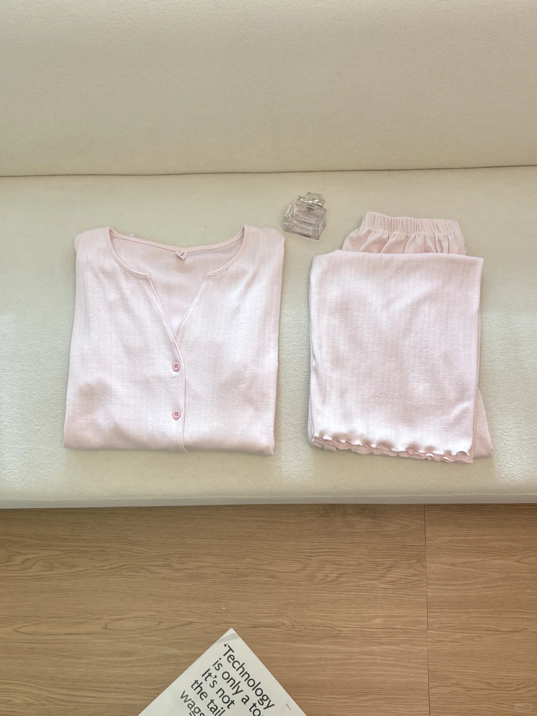 粉色新睡衣🩰好嫩好温柔啊～奶呼呼的太舒服