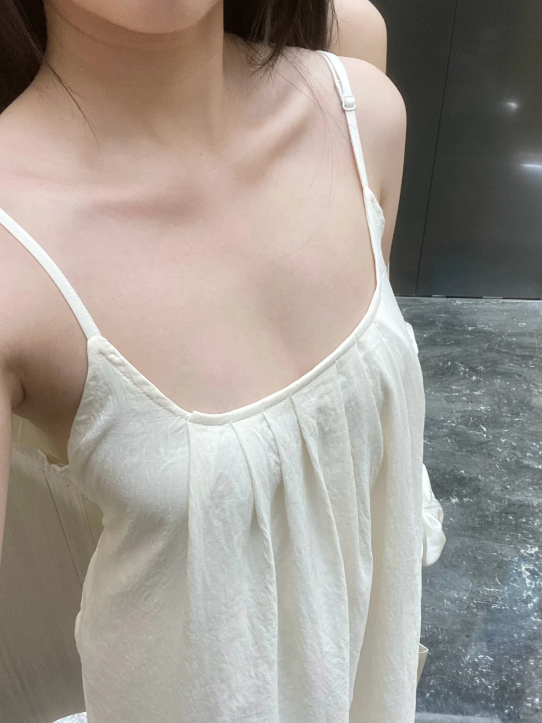 睡裙二选一！吊带还是长袖款？