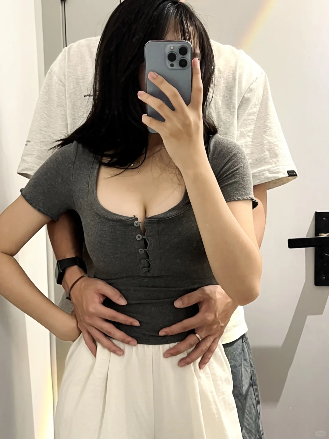 男朋友说只有他在才能穿聚拢内衣