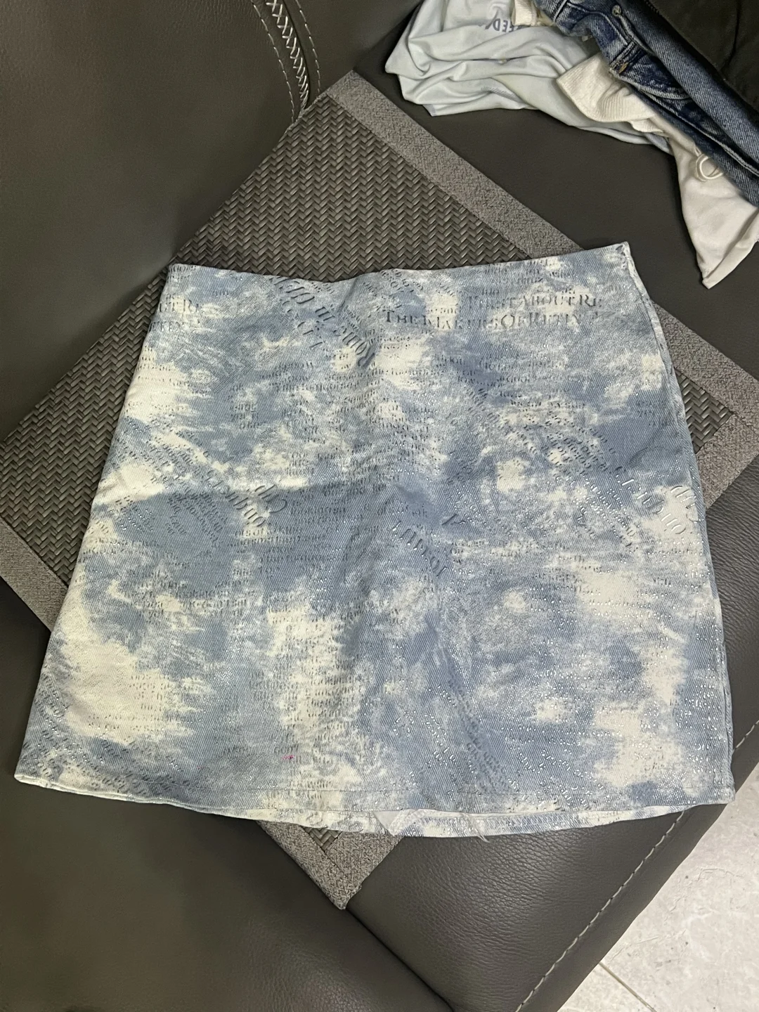 付邮免费送🆓小吊带各种衣服