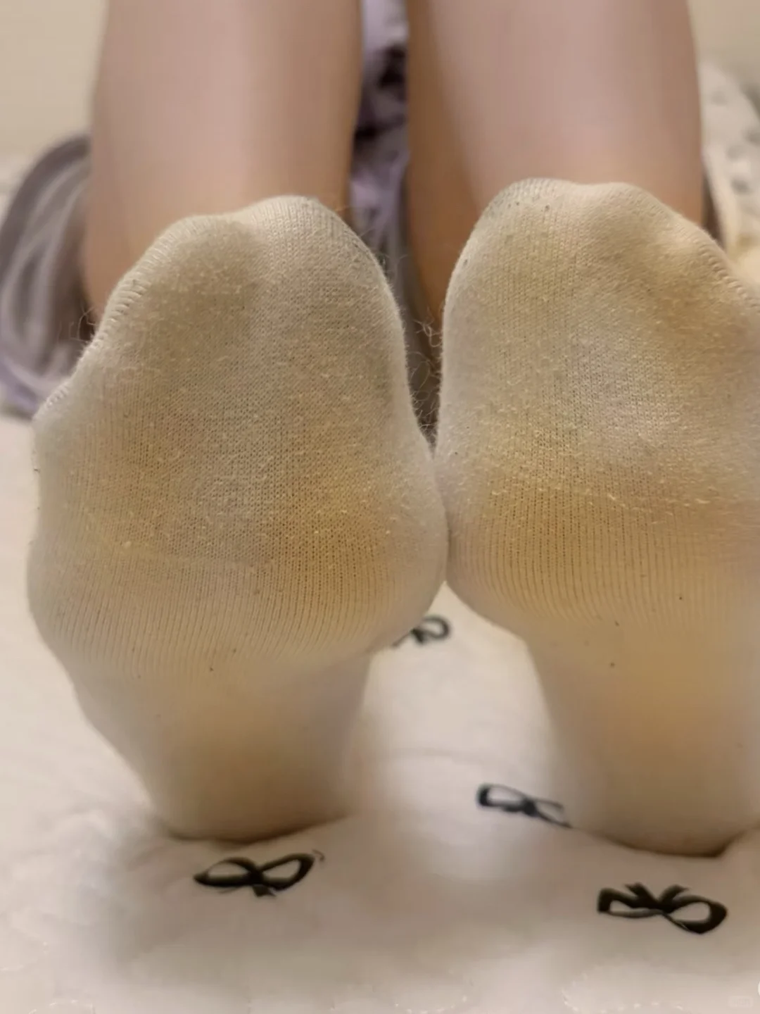 女大学生800米后的袜子…