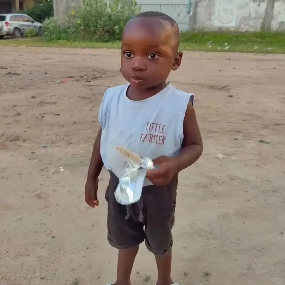 就这个非洲十二少表情包萌！