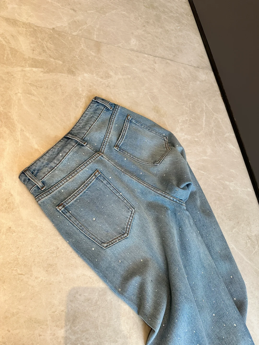 第一次直观的感受到这条是多么显瘦！！