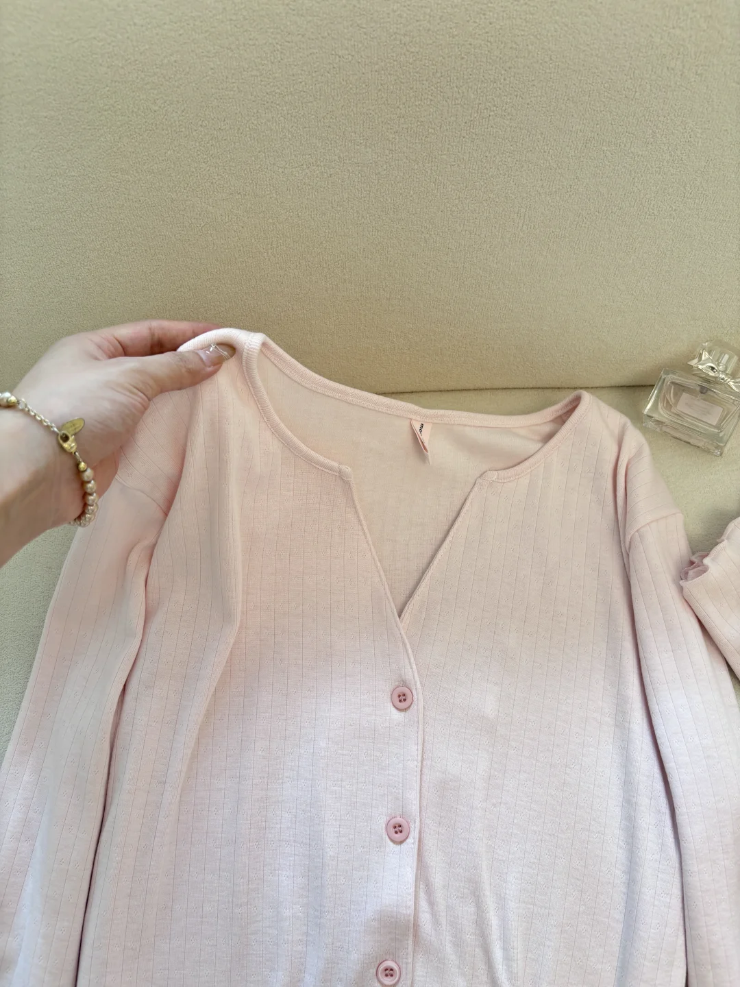 粉色新睡衣🩰好嫩好温柔啊～奶呼呼的太舒服