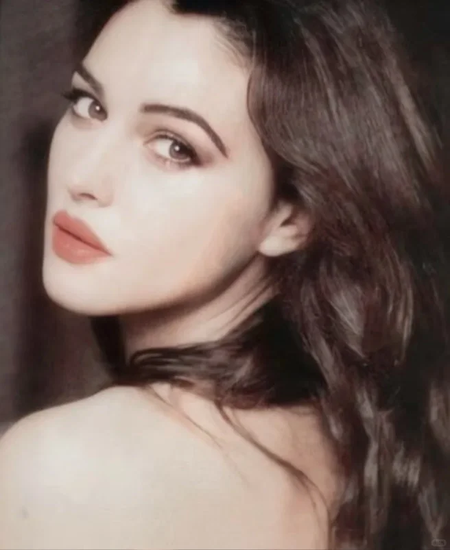 对美毫无抵抗力