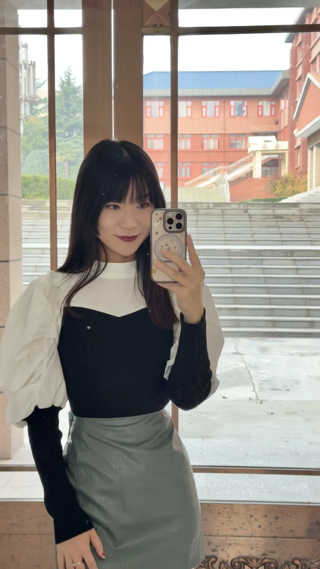 西安👩‍🏫｜今天尝试穿白丝🍼🥛🍶🤍💭