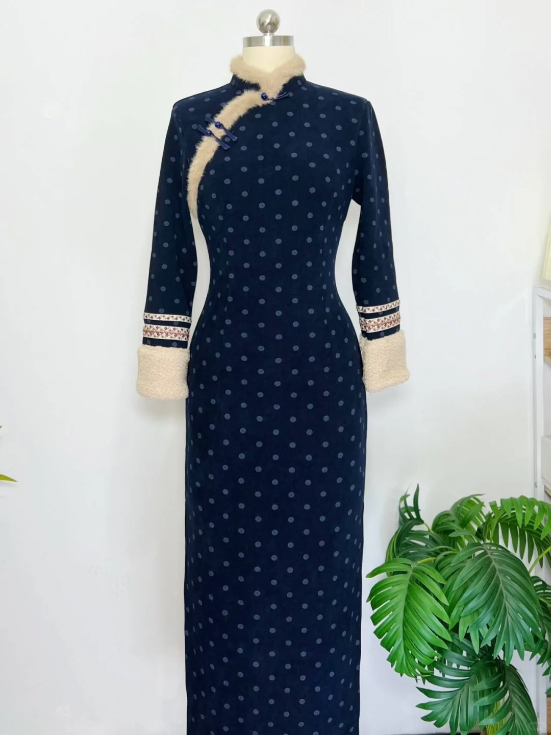 绝了，这条旗袍有点好看！巨显瘦，弹力大