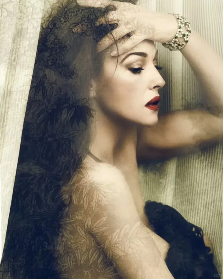 对美毫无抵抗力