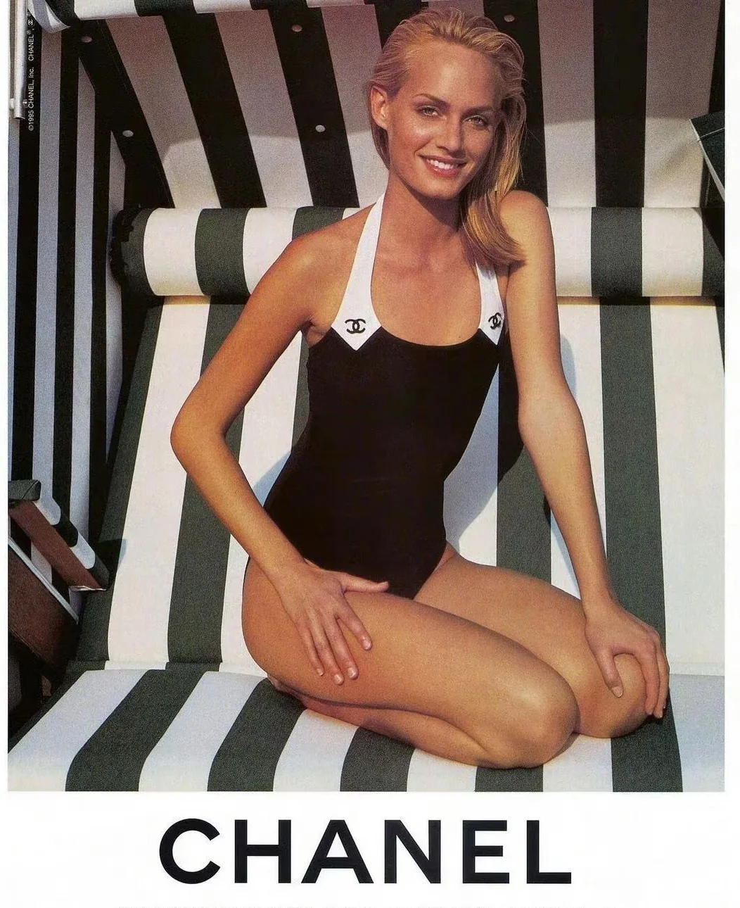 CHANEL中古95年海报明星款双C挂脖连体泳衣
