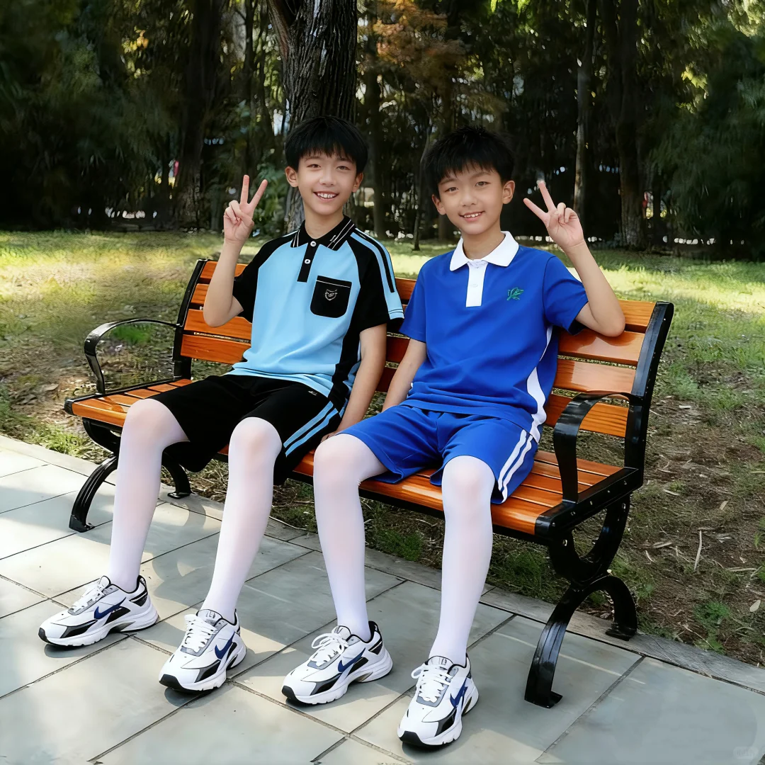 又是和好朋友一起逛公园的一天