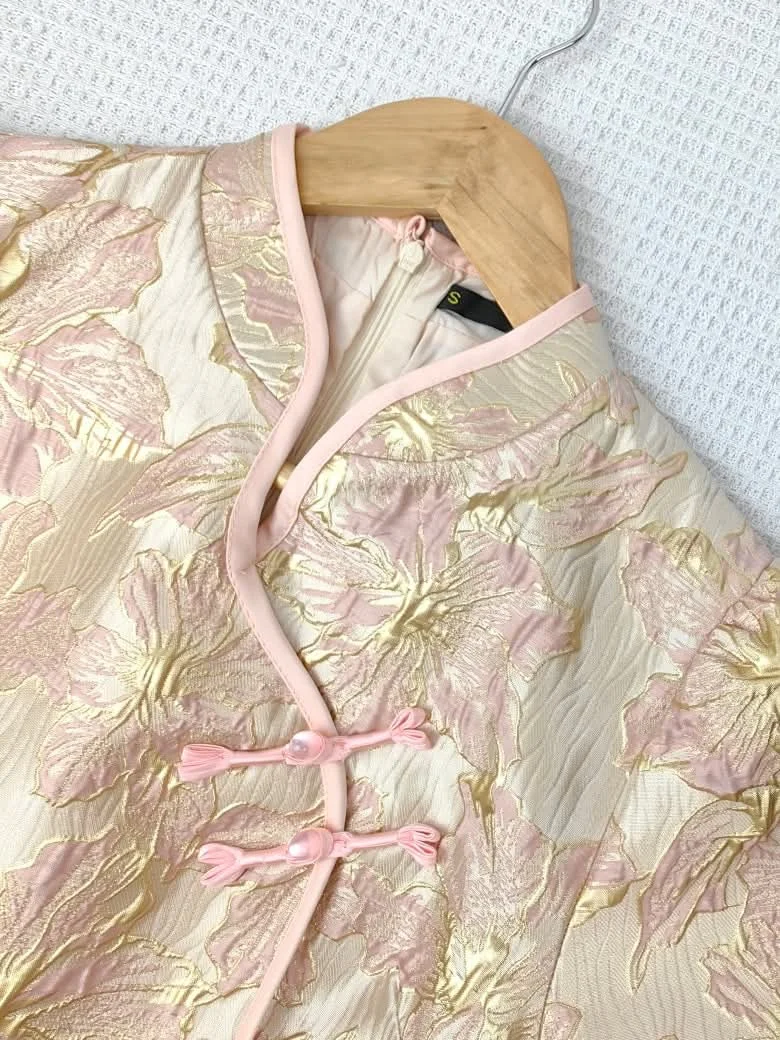 高品立体刺绣提花旗袍