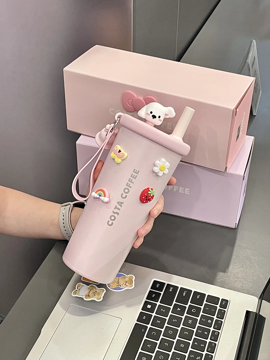 哇趣！！谁能拒绝粉色的狗狗水杯啊🎀🐶