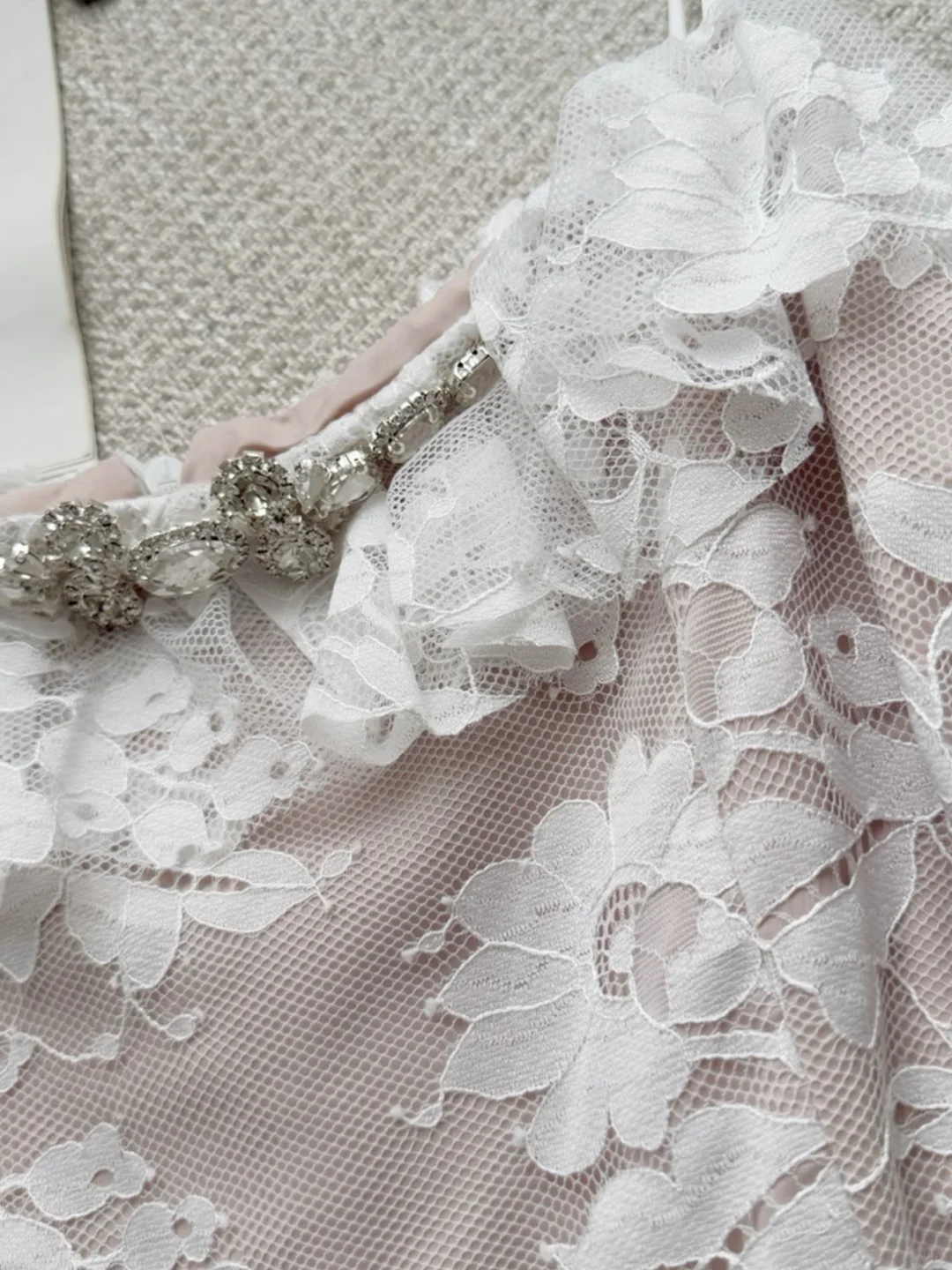 💐在逃公主的春日蕾丝裙 | 温柔到心颤