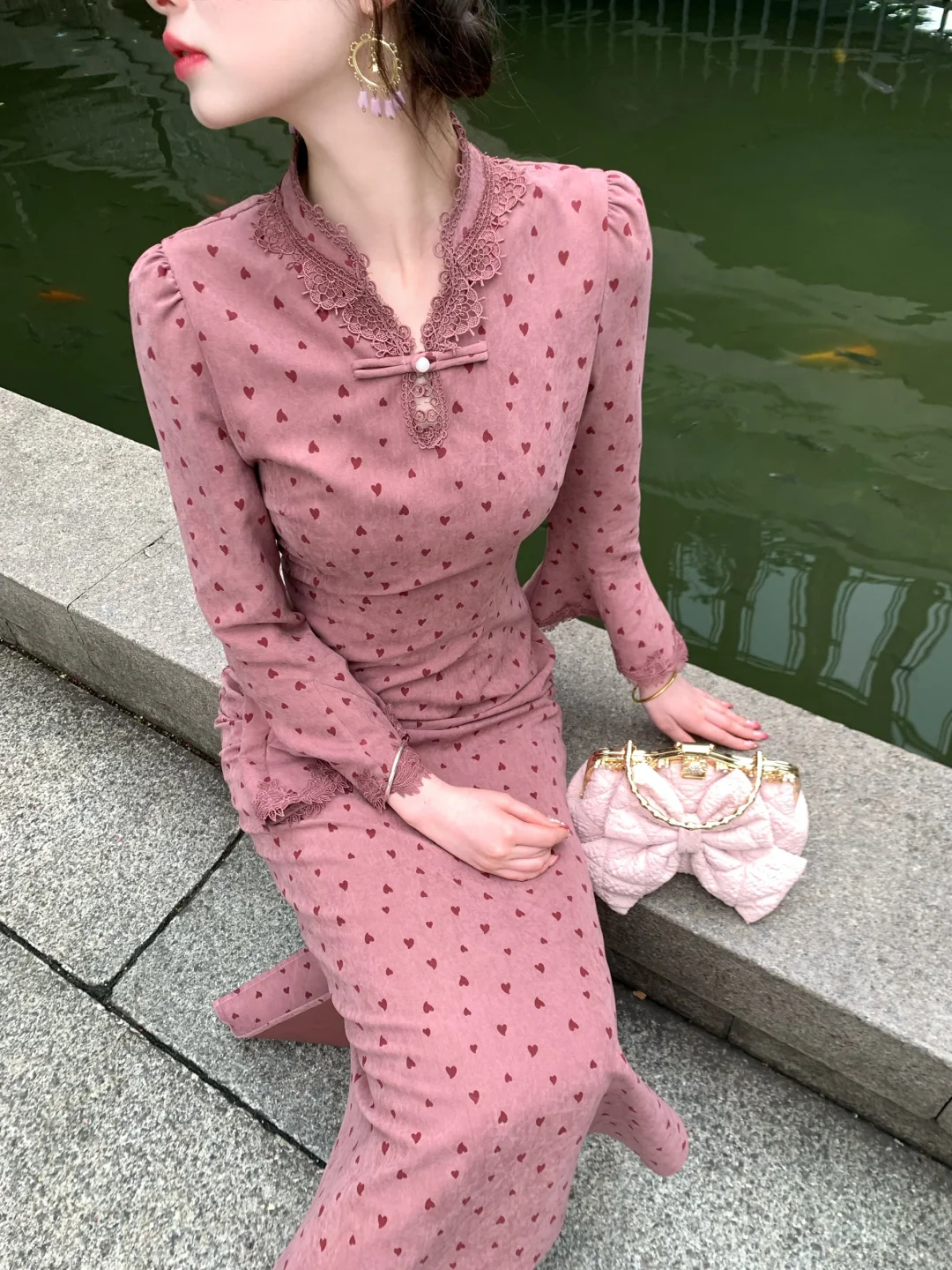 姐妹们！谁懂这种明媚大方的新中式旗袍啊❗️