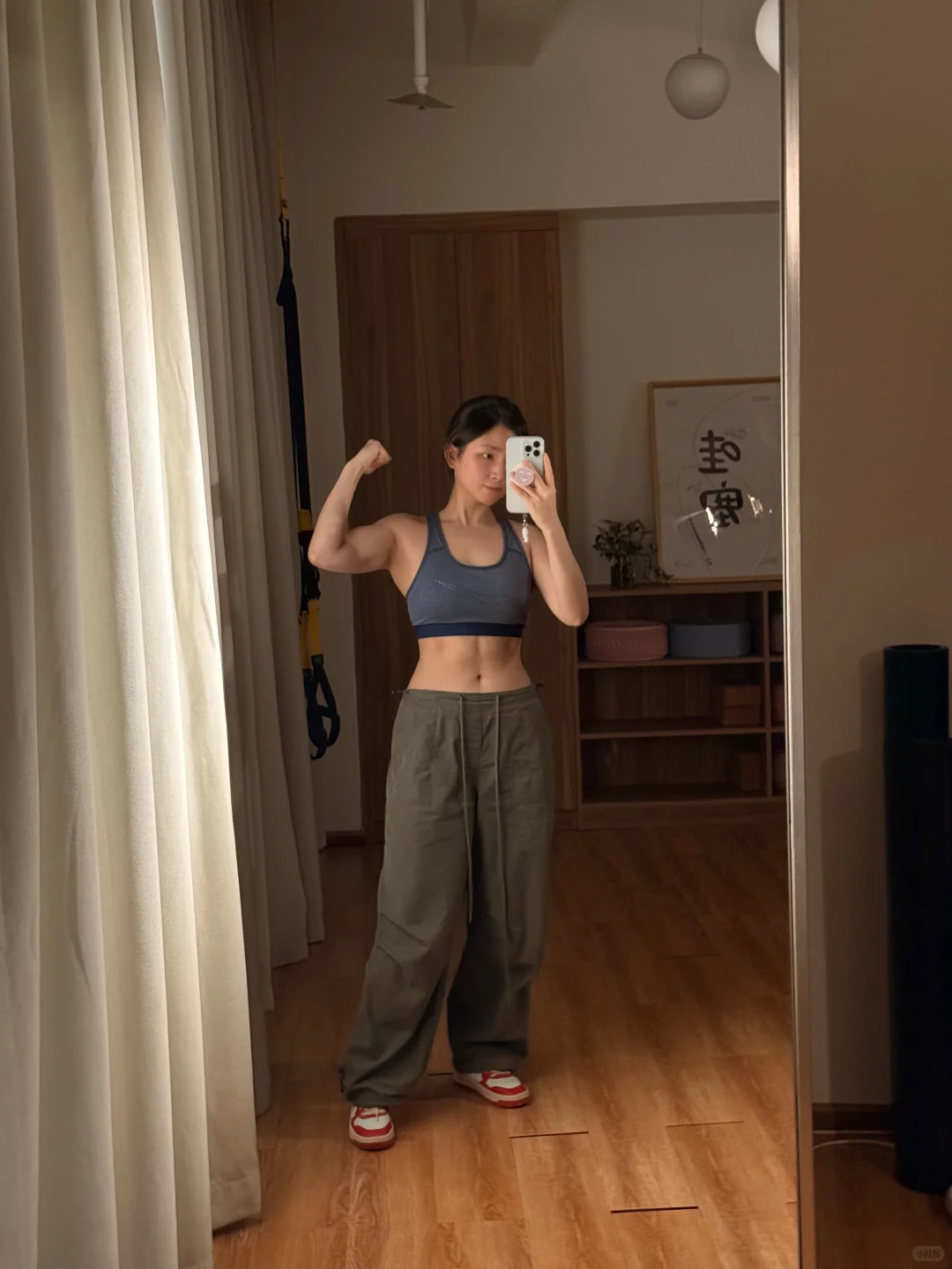 你问我为什么大街上看不到肌肉女？