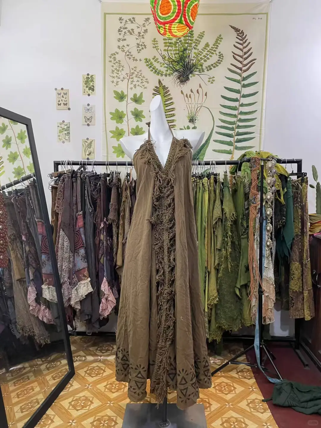 沙漠女祭司🏜️巨好看的流苏图腾吊带裙