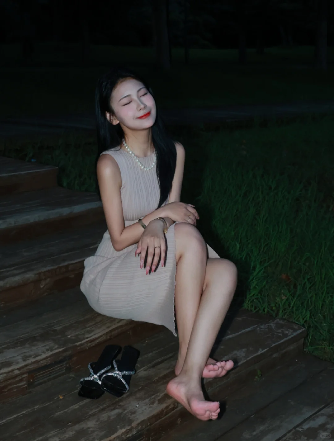 这么可爱的小猫咪你瑜伽小姨姐有两只