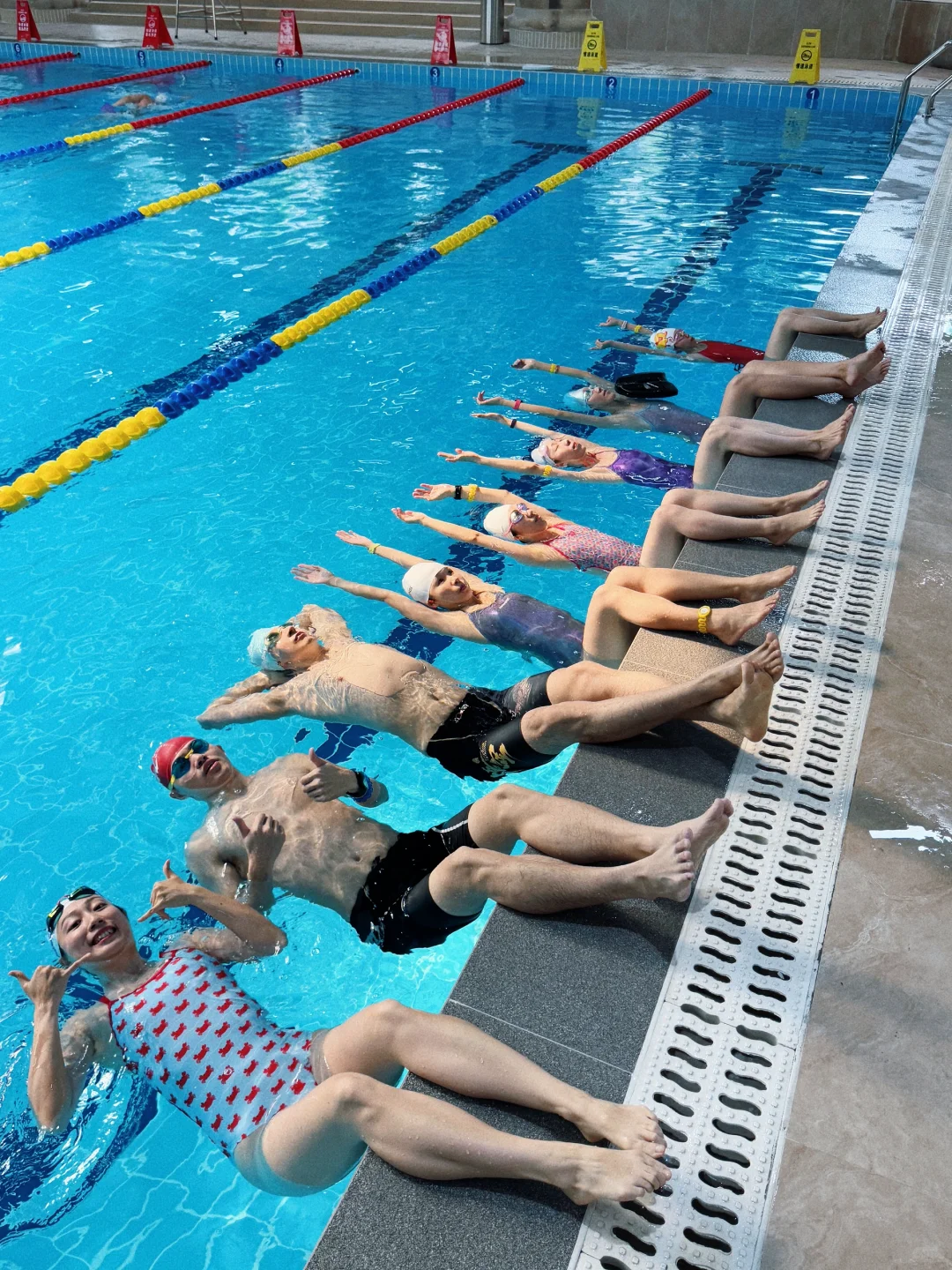 如果你也喜欢游泳 那我们就是好朋友