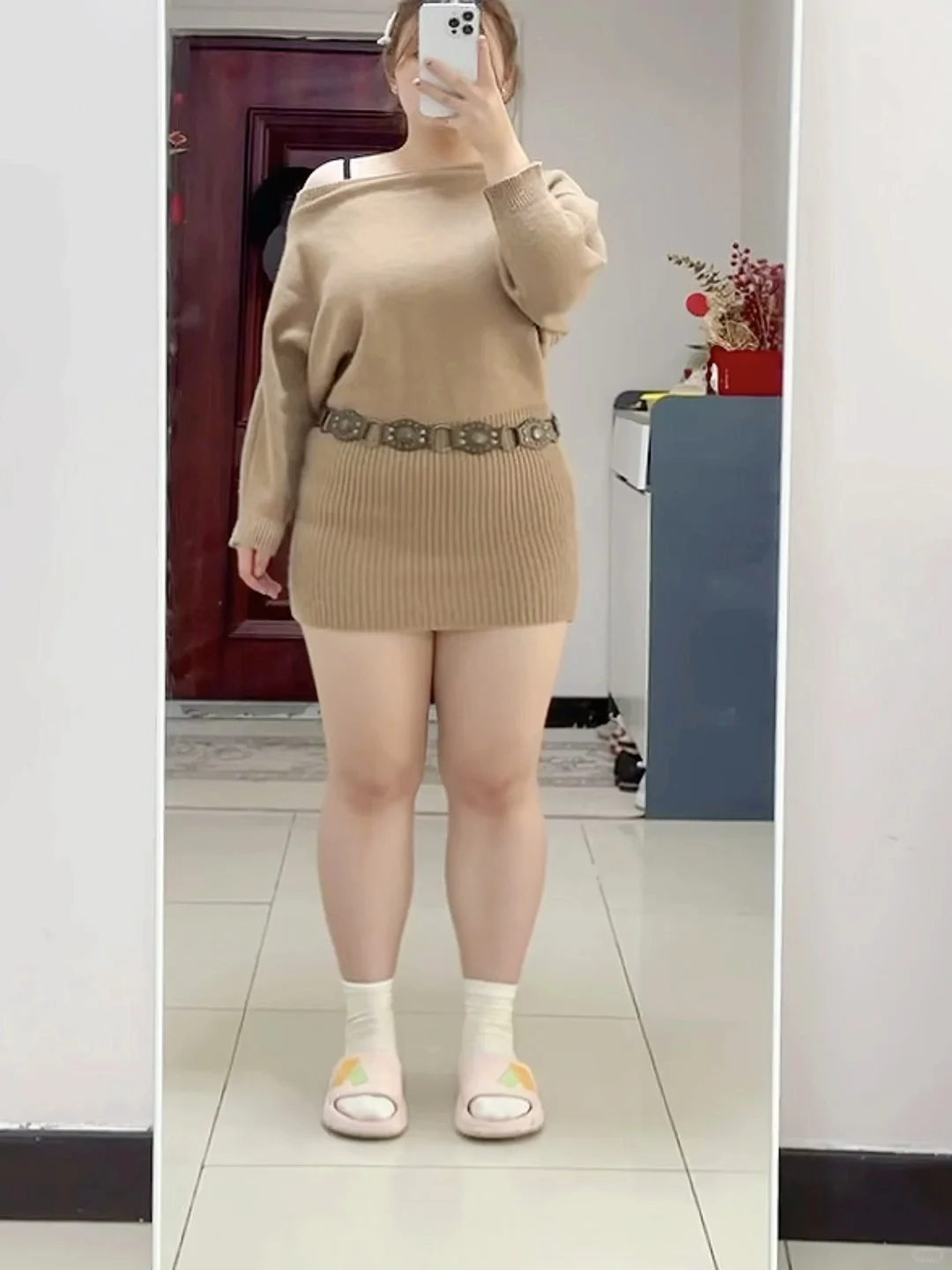 包臀裙➕长靴=显瘦天花板！秋冬这样穿好显瘦