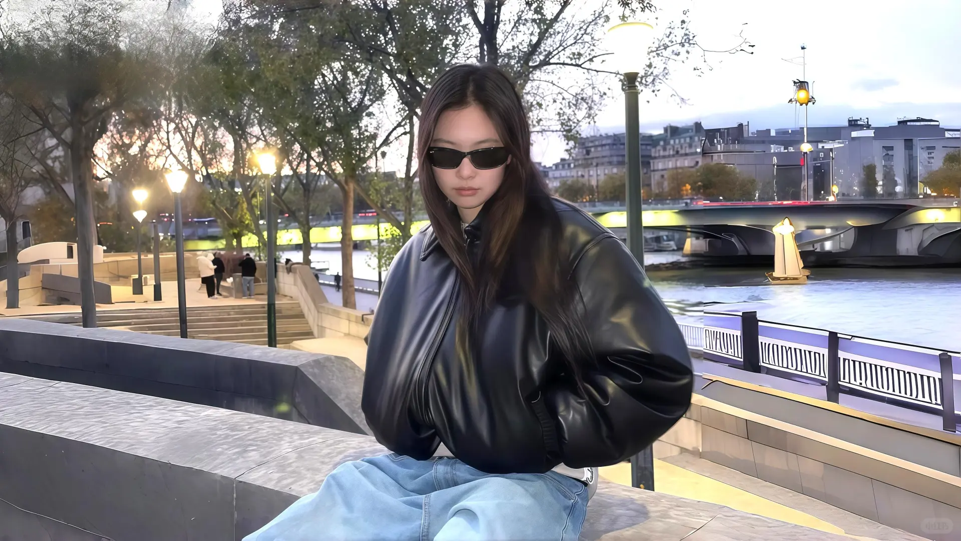 𝐒𝐡𝐚𝐫𝐞 ·Jennie超酷横屏壁纸