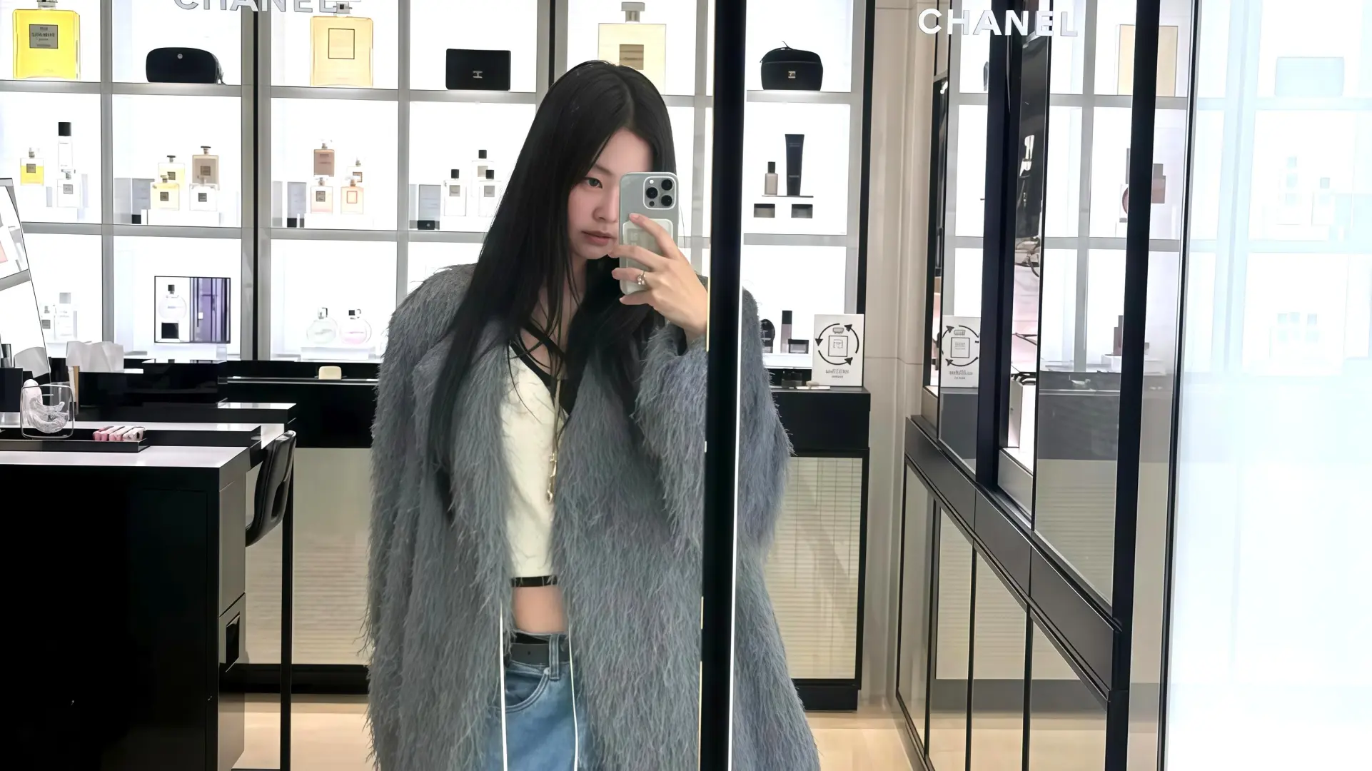 𝐒𝐡𝐚𝐫𝐞 ·Jennie超酷横屏壁纸