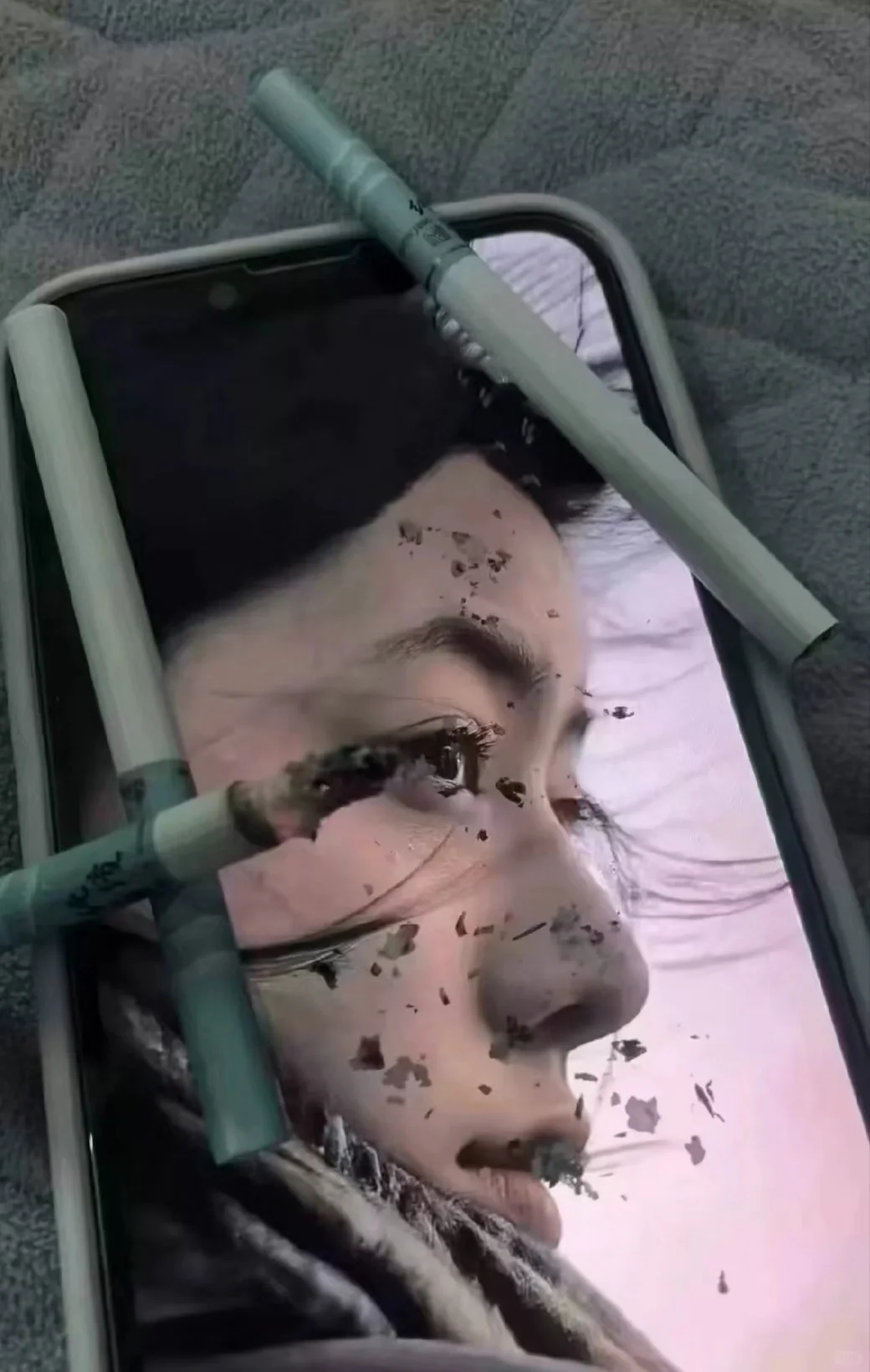 美女会love的锁屏壁纸