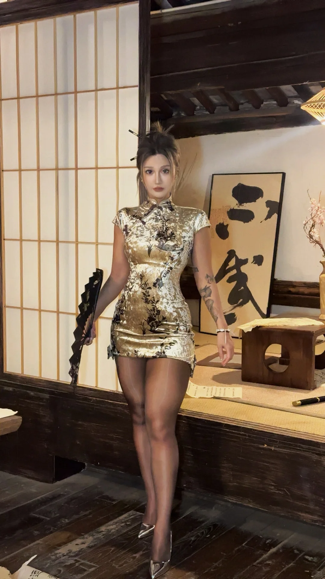 黑皮健身姐姐的中式旗袍