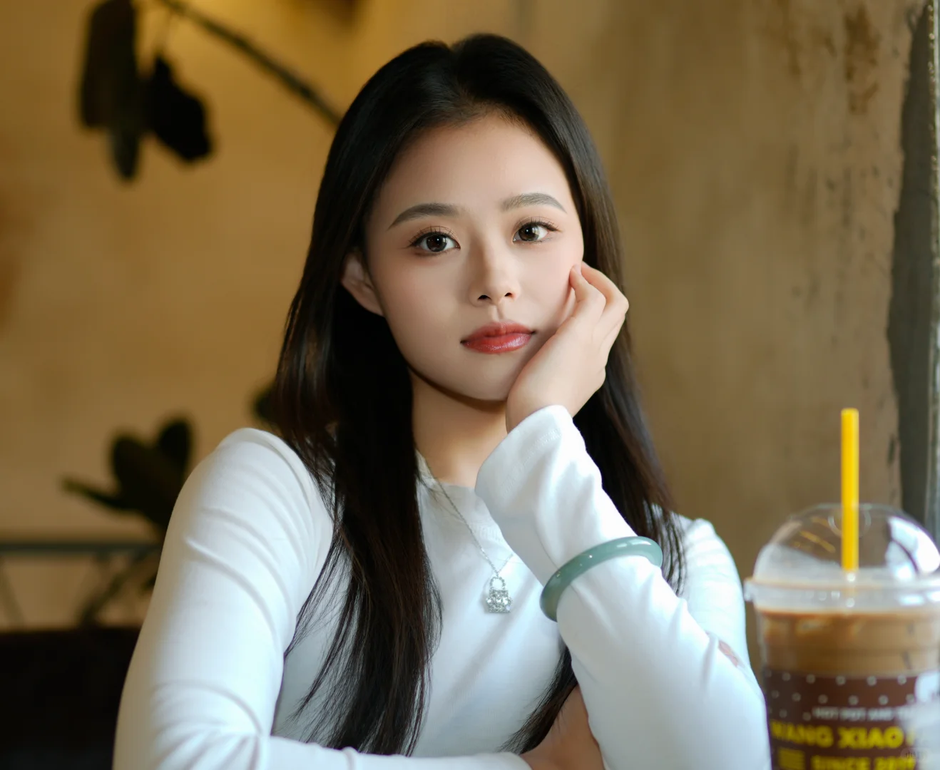 美女冒泡🫧咕噜咕噜° ⃝ 。