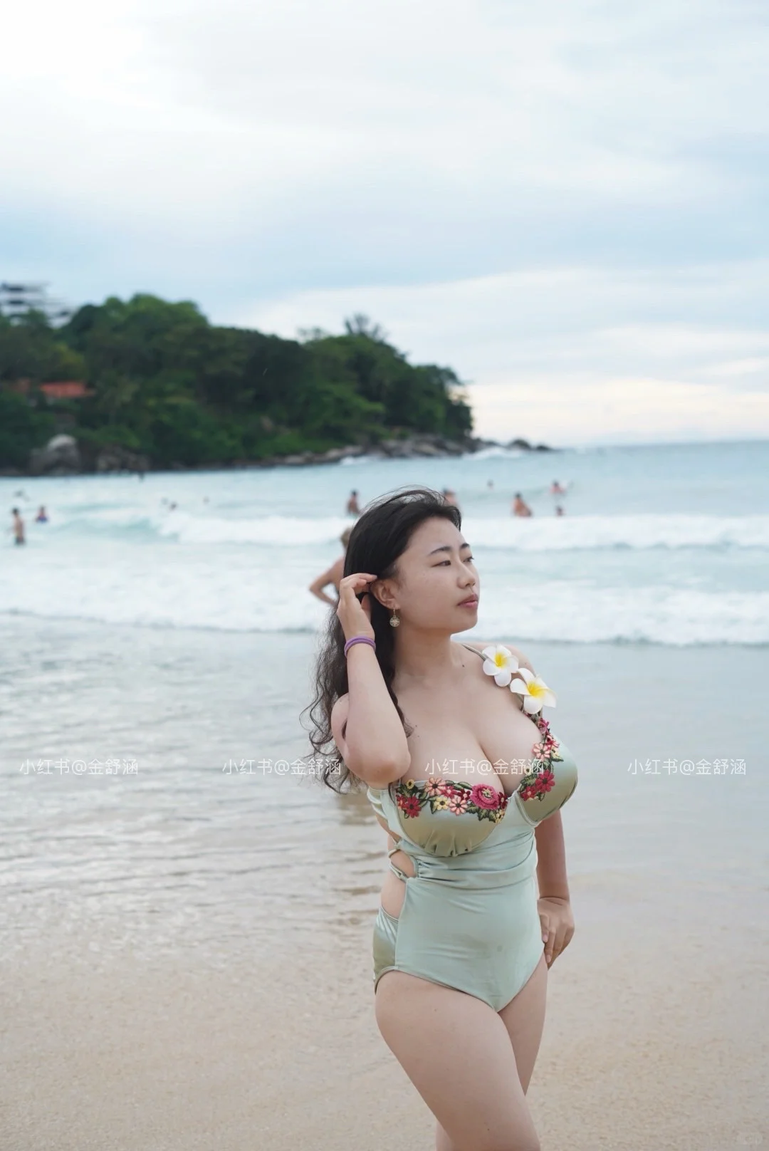 为什么只有到国外才敢穿👙？ 做自己！