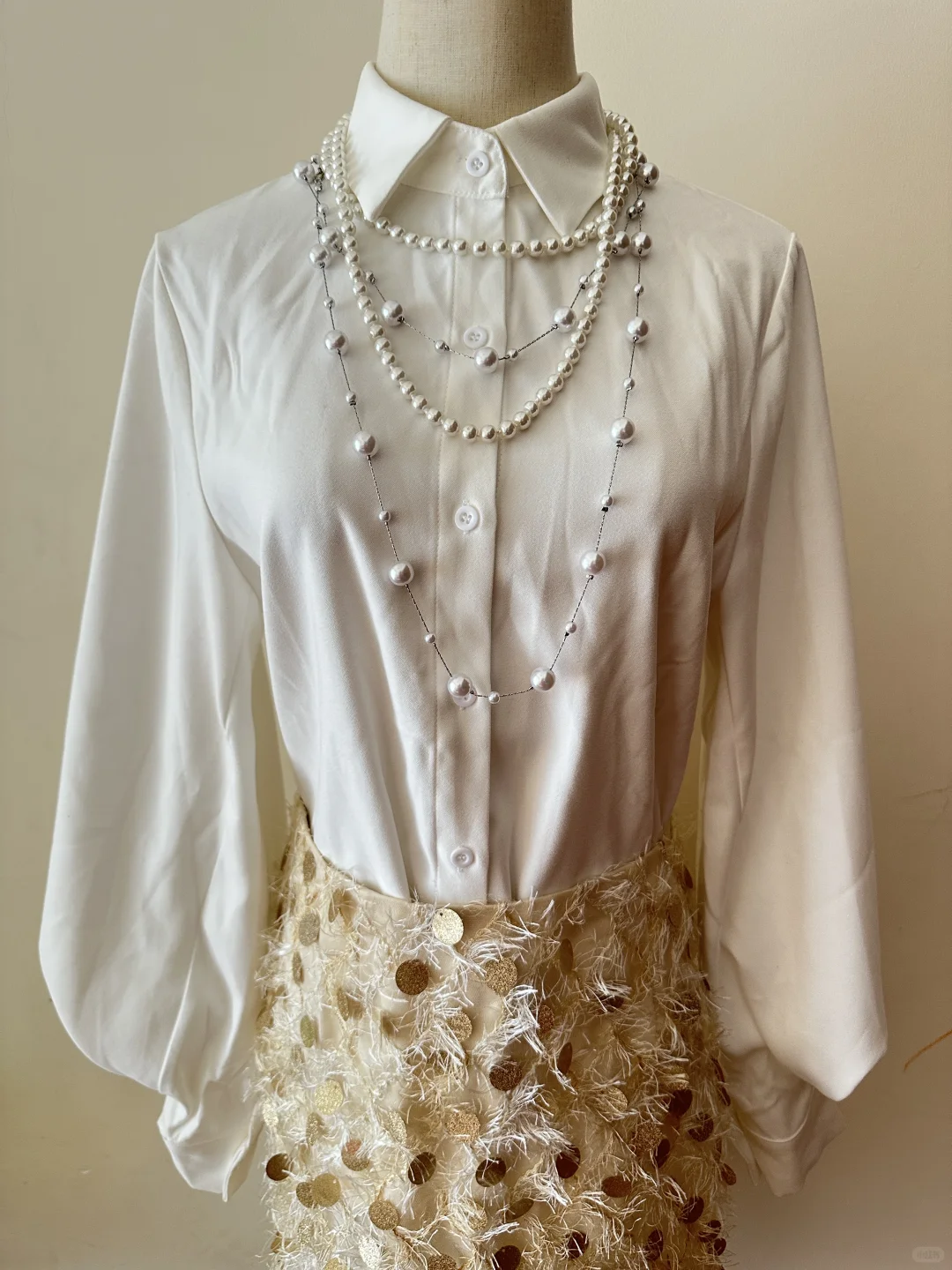 敢实况无修的白衬衫，搭配ZARA裙子不要泰美