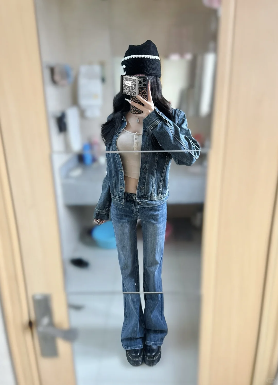 牛仔外套紧身吊带+牛仔低腰裤💋