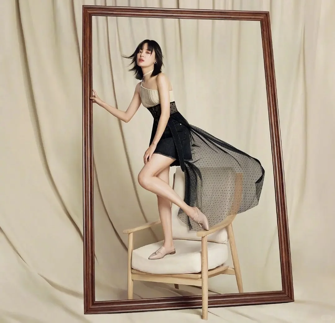 辛芷蕾性感写真