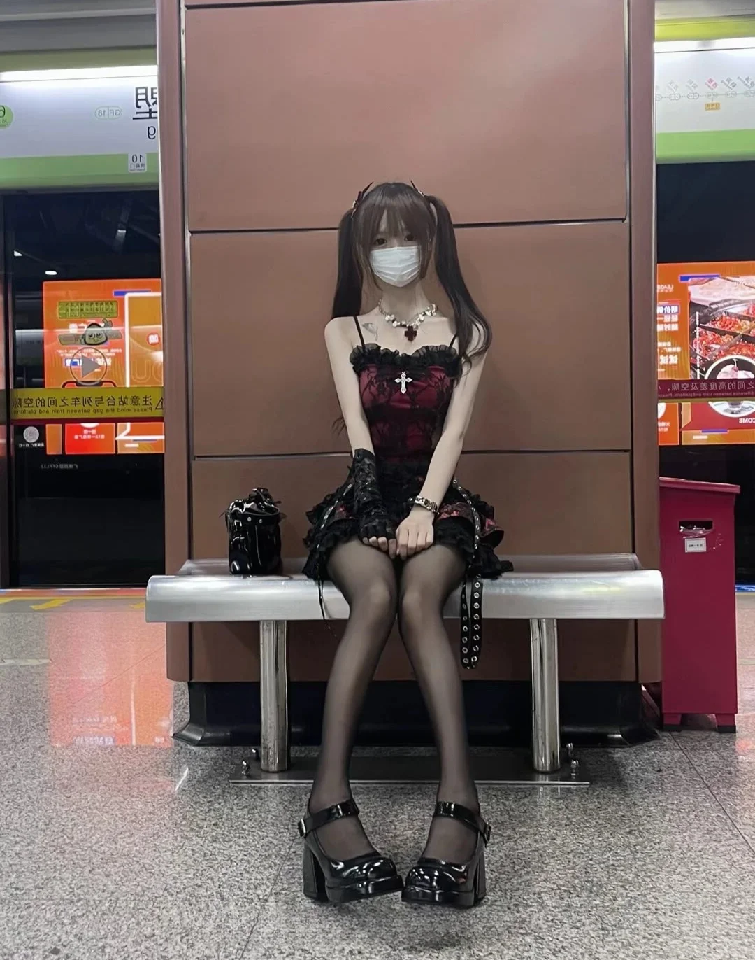 #白丝推荐 #约会穿搭心机 #纯欲风穿搭 #腿