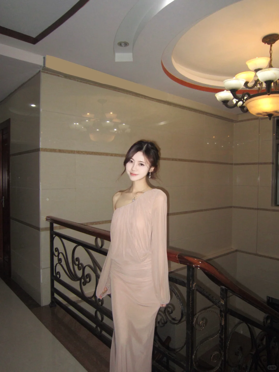 70➕的快乐！！美丽斜肩裙你有点东西